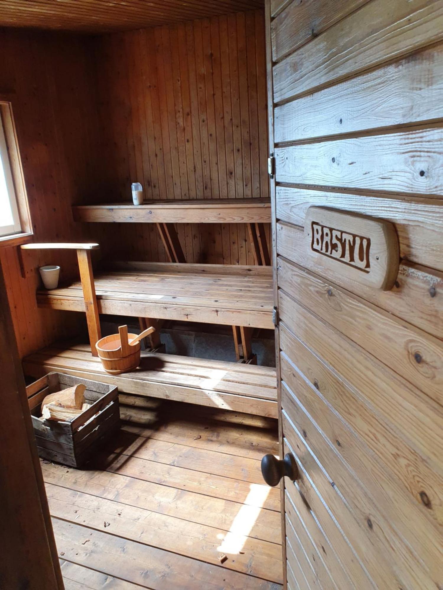 Camp Caroli Wooden Cabins Юккас'ярві Екстер'єр фото