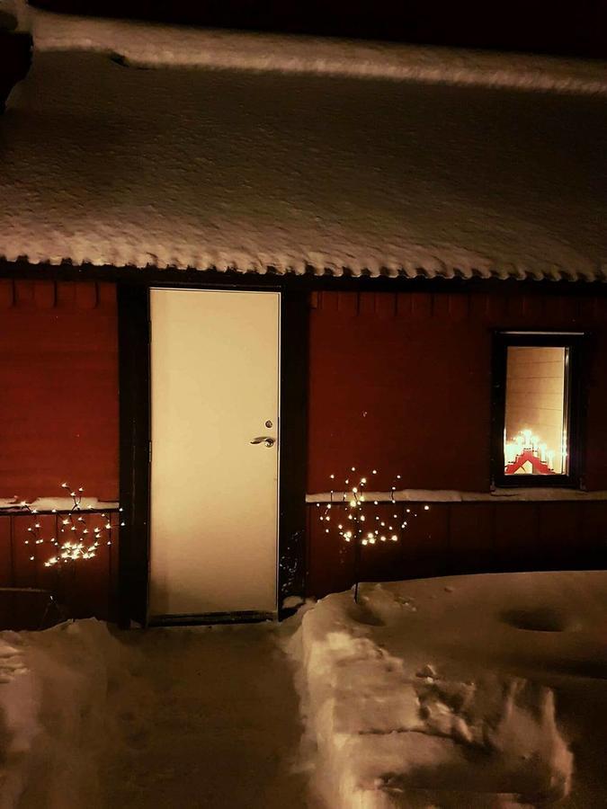 Camp Caroli Wooden Cabins Юккас'ярві Екстер'єр фото