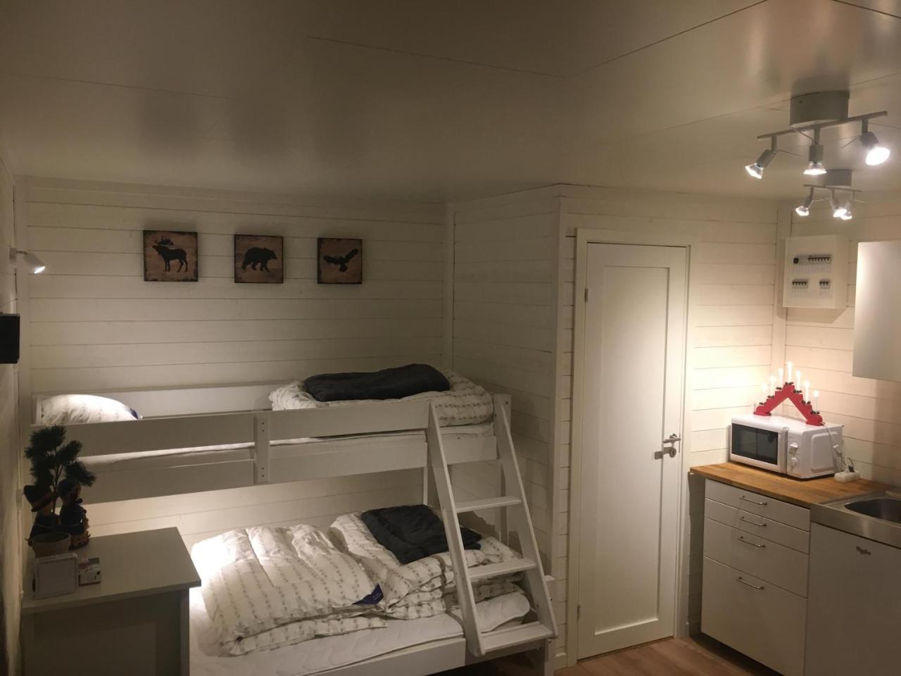 Camp Caroli Wooden Cabins Юккас'ярві Екстер'єр фото
